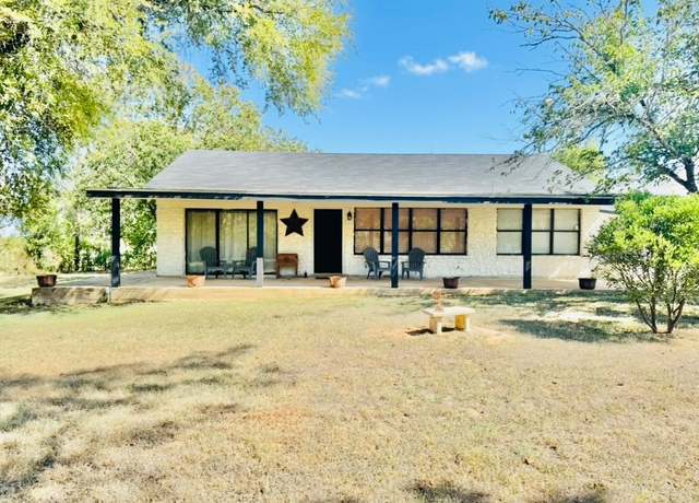 Property at 702 Pleasant Grove Rd, Elgin, TX 78621, 3 beds, 2 baths