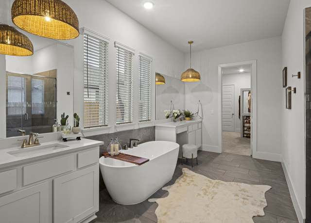 Property at 5824 Antelope Well Ln, Austin, TX 78738, 4 beds, 3.5 baths