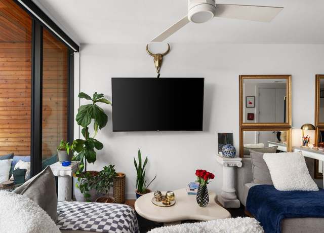Property at 900 S 1st St #320, Austin, TX 78704, 1 bed, 1 bath