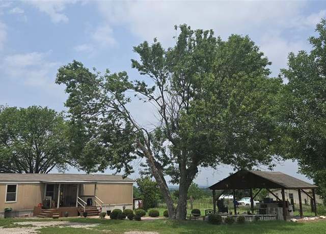 Property at 9212 Thaxton Rd, Austin, TX 78747, 3 beds, 2 baths