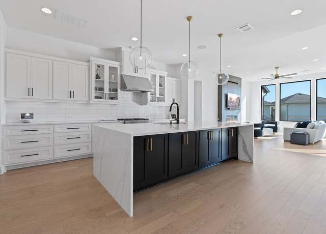 Property at 907 Bristol Creek Bnd, Austin, TX 78738, 4 beds, 4.5 baths