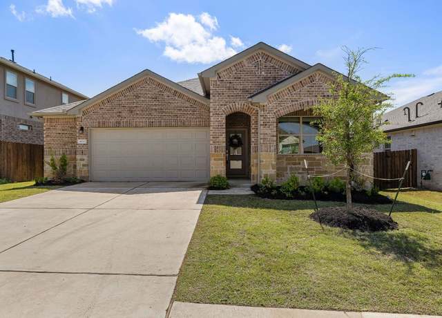Property at 18001 Umberto Dr, Pflugerville, TX 78660, 4 beds, 2 baths