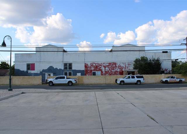 Property at 702 Pecan St, Junction, TX 76849, 4 beds, 3 baths