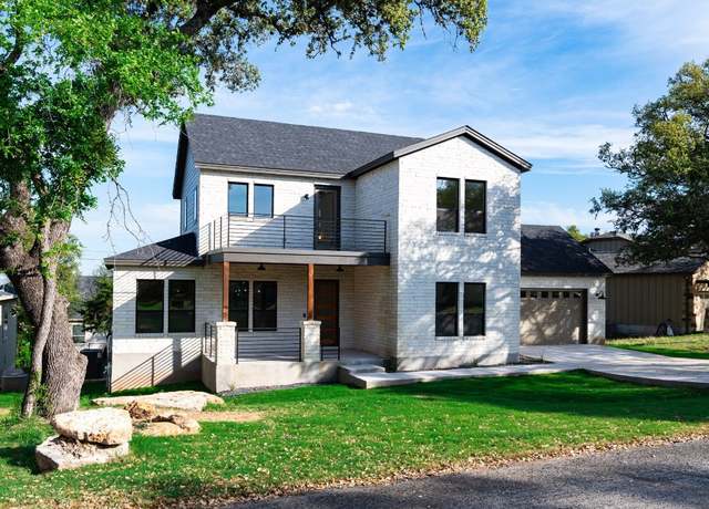 Property at 132 Bedford Dr, Spicewood, TX 78669, 4 beds, 3 baths