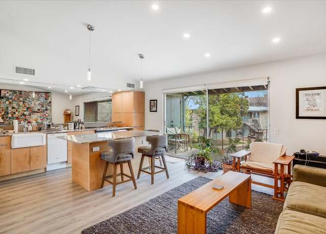 Property at 1304 Mariposa Dr #215, Austin, TX 78704, 1 bed, 1 bath