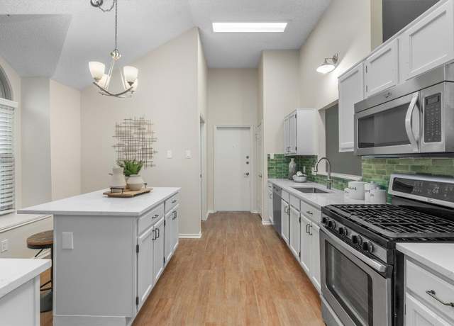 Property at 15901 De Peer Ave, Austin, TX 78717, 3 beds, 2 baths