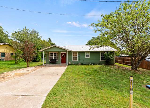 Property at 512 N Main St, Nolanville, TX 76559, 3 beds, 1.5 baths