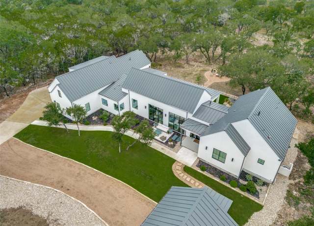 Property at 1958 Paradise Pkwy, Canyon Lake, TX 78133, 4 beds, 3.5 baths