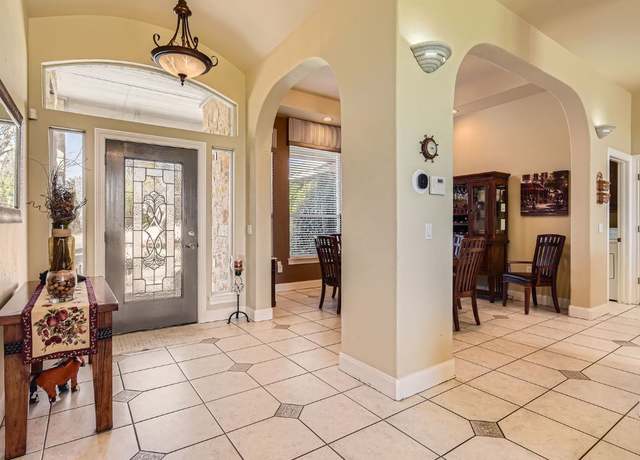 Property at 200 Hillside Dr, Dripping Springs, TX 78620, 4 beds, 3 baths