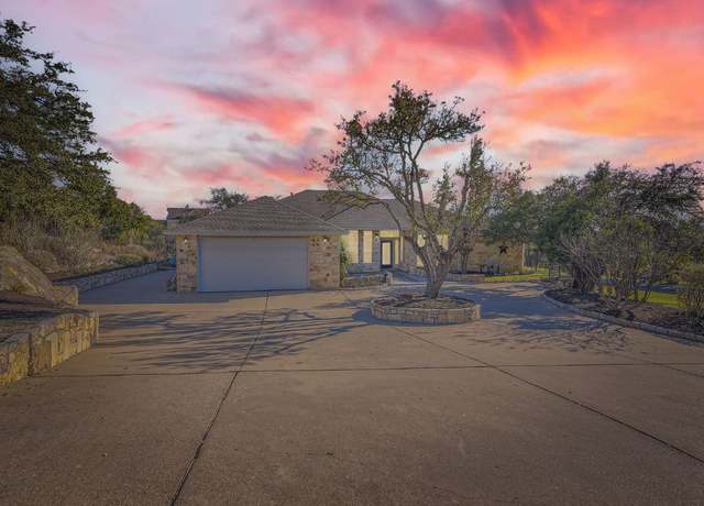 Property at 200 Hillside Dr, Dripping Springs, TX 78620, 4 beds, 3 baths