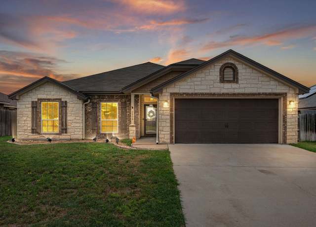 Property at 2509 Tara Dr, Killeen, TX 76549, 5 beds, 2.5 baths