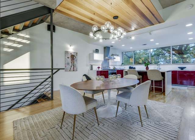 Property at 2301 S 5th St #5, Austin, TX 78704, 3 beds, 3.5 baths