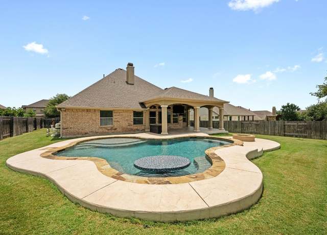 Property at 136 Firefall Ln, Austin, TX 78737, 4 beds, 3.5 baths
