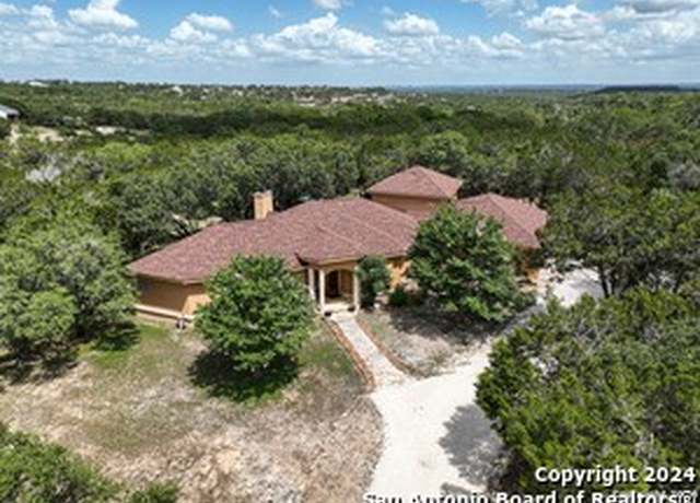 Property at 107 Buttermilk Ln, Spring Branch, TX 78070, 3 beds, 3.5 baths