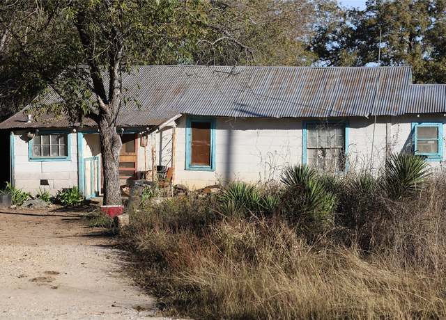 Property at 4591 Sweet Home Rd, Seguin, TX 78155, 1 bed, 1 bath