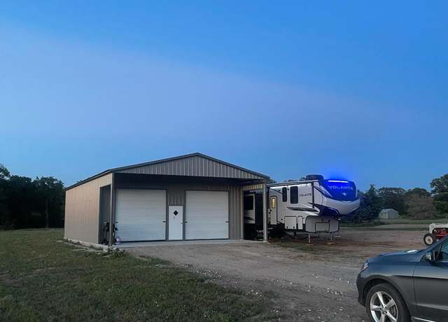 Property at 386 Old Colony Rd, Seguin, TX 78155