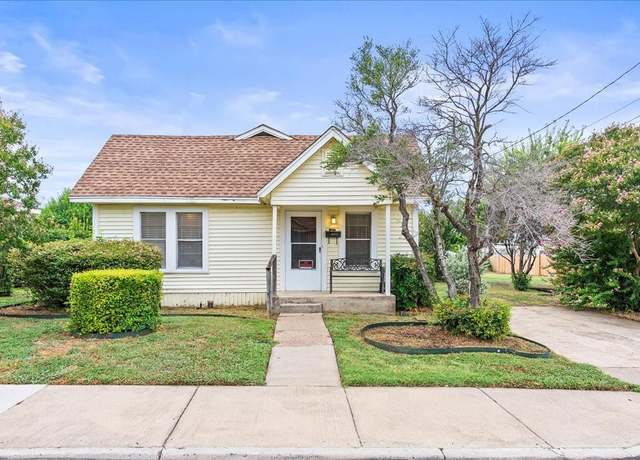 Property at 1117 F Ave, Plano, TX 75074, 2 beds, 1 bath