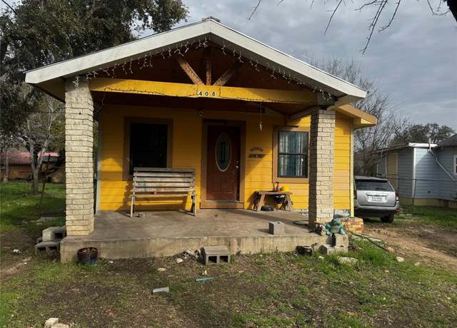 Property at 408 Sabine St, Lockhart, TX 78644, 4 beds, 2.5 baths