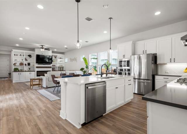 Property at 8904 Apogee Blvd, Austin, TX 78744, 4 beds, 2.5 baths