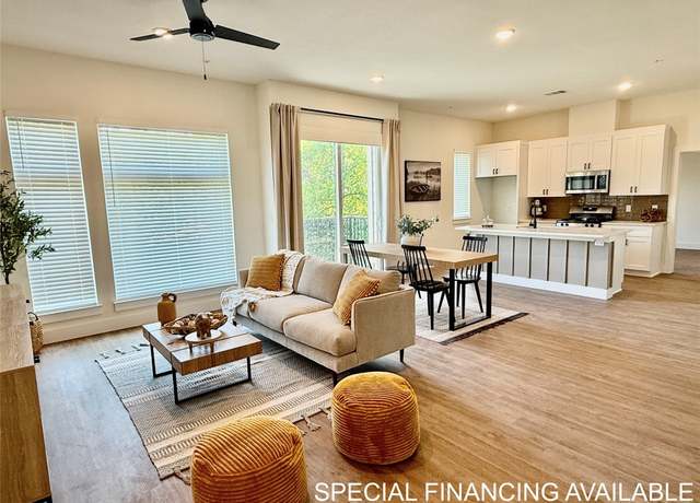 Property at 1811 Webberville Rd #1206, Austin, TX 78721, 2 beds, 2 baths