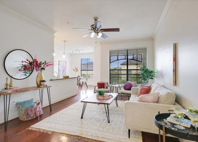 Property at 7701 Rialto Blvd #1232, Austin, TX 78735, 3 beds, 2 baths