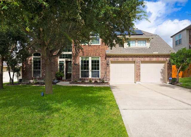 Property at 753 Wiltshire Dr, Hutto, TX 78634, 5 beds, 4 baths