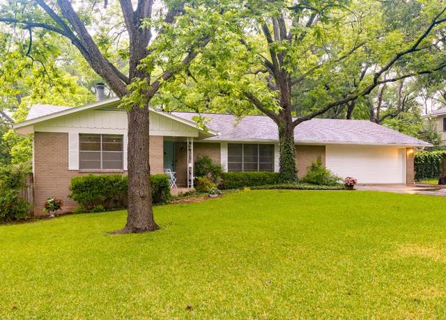 Property at 4204 Gregg Ward Ln, Austin, TX 78744, 4 beds, 2.5 baths
