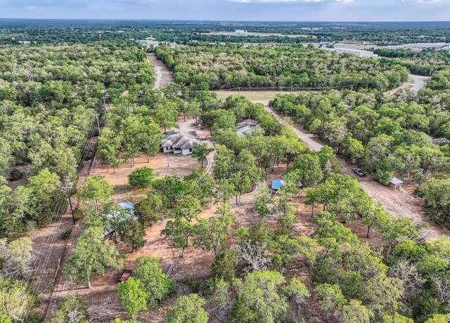 Property at 200 Woodlands Dr, Bastrop, TX 78602, 5 beds, 6.5 baths