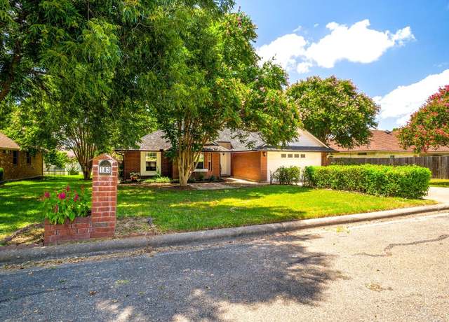 Property at 183 Cypress Pt, Meadowlakes, TX 78654, 3 beds, 2 baths