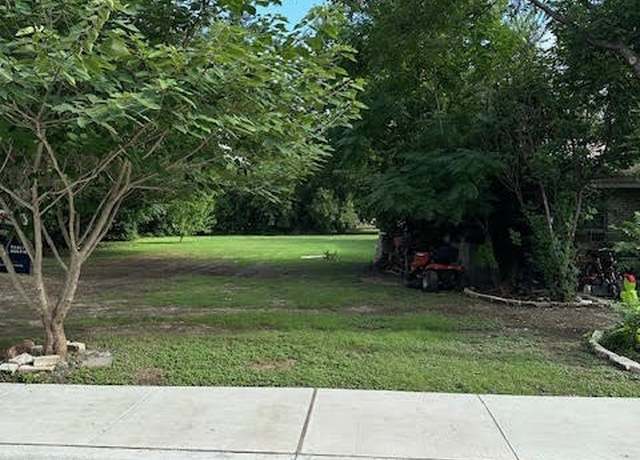 Property at 208 E Anderson Ave, Round Rock, TX 78664