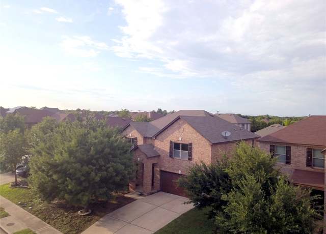 Property at 1012 Oatmeal Dr, Pflugerville, TX 78660, 3 beds, 2.5 baths