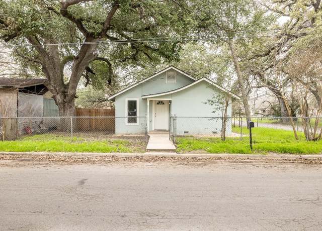 Property at 623 Hopkins St, Gonzales, TX 78629, 2 beds, 2 baths
