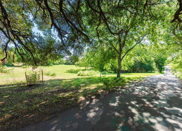 Property at 0 Farmer St, Lockhart, TX 78644