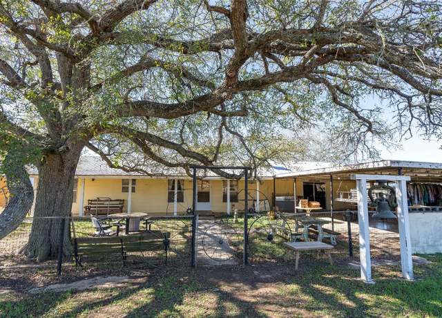 Property at 3200 Cattlemens Row, Lockhart, TX 78644, 3 beds, 2 baths