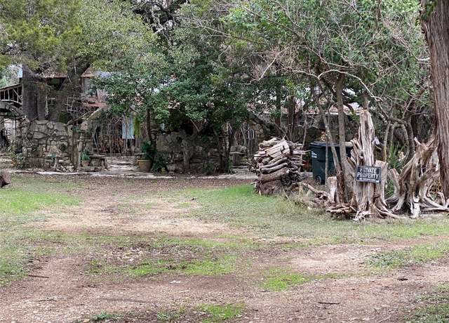 Property at 207 Hub Dr, Wimberley, TX 78676, 2 beds, 2 baths
