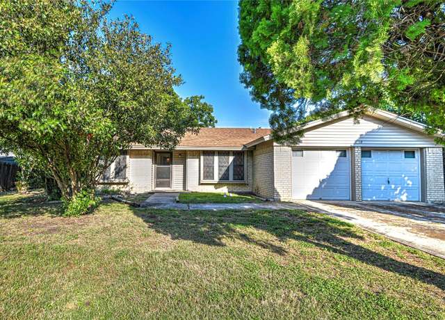 Property at 1911 Hill St, Killeen, TX 76543, 3 beds, 2 baths