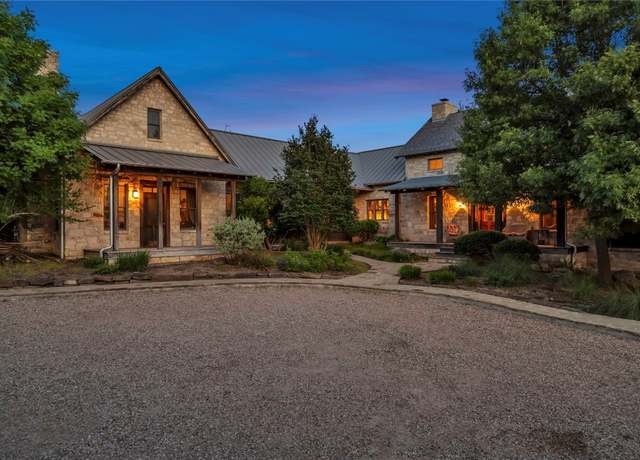 Property at 170 Sandstone Ridge Dr, Marble Falls, TX 78654, 3 beds, 2.5 baths