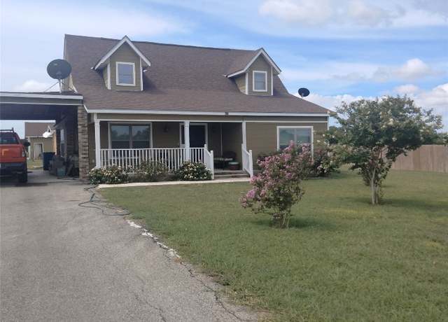 Property at 163 Buckeye, Seguin, TX 78155, 3 beds, 3 baths