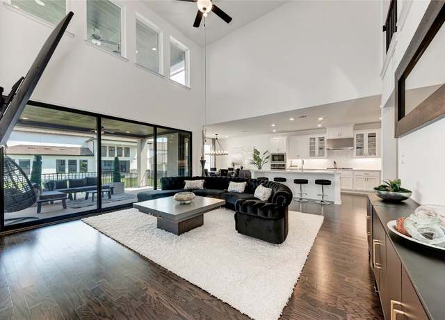 Property at 5028 Olimpico Way, Leander, TX 78641, 4 beds, 3.5 baths