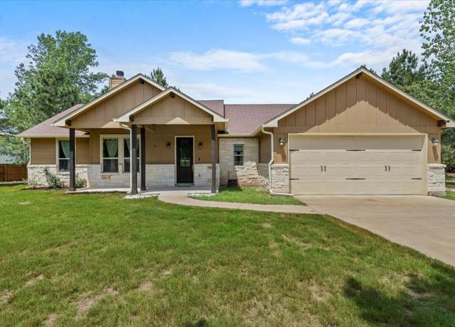 Property at 113 N Buckhorn Dr, Bastrop, TX 78602, 3 beds, 2 baths
