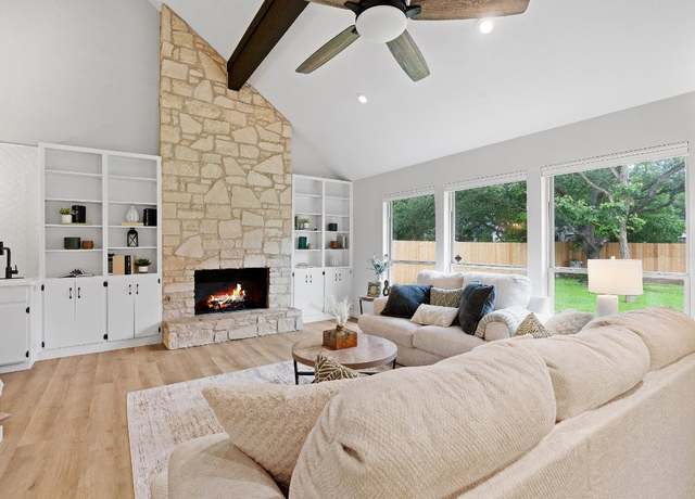 Property at 10416 Doering Ln, Austin, TX 78750, 3 beds, 2 baths