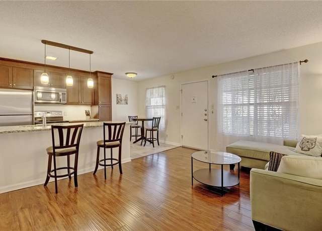 Property at 910 Duncan Ln #60, Austin, TX 78705, 1 bed, 1 bath