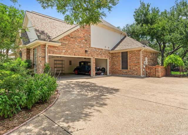 Property at 513 Champions Dr, Georgetown, TX 78628, 4 beds, 4 baths