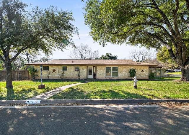 Property at 901 Berrywood Dr, Austin, TX 78753, 3 beds, 2 baths