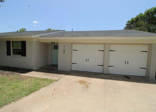Property at 1109 W Lincoln Ave, Copperas Cove, TX 76522, 3 beds, 2 baths