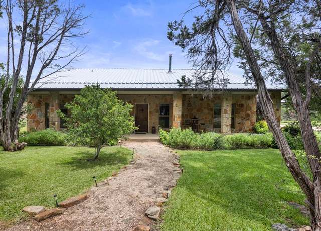 Property at 201 N Oak Vista Dr, Burnet, TX 78611, 3 beds, 2 baths