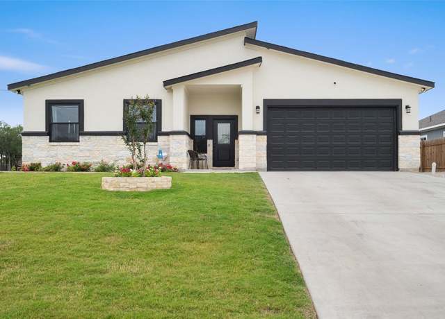Property at 108 Sunflower Rd, Dale, TX 78616, 3 beds, 2.5 baths