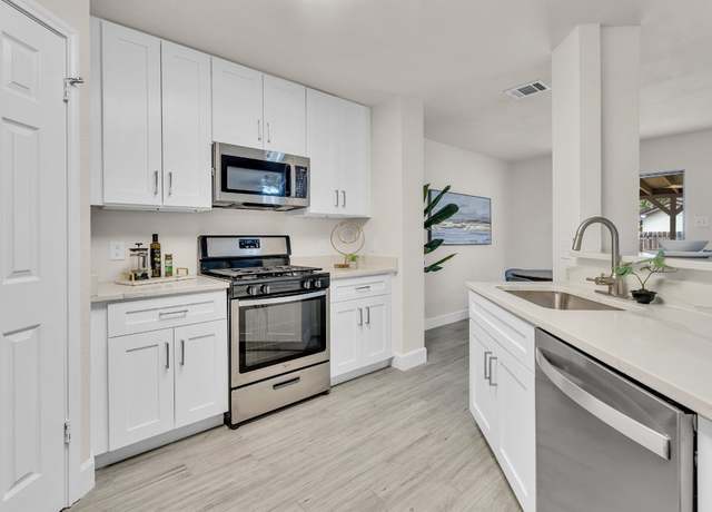 Property at 8902 Romayne Ln, Austin, TX 78748, 3 beds, 2 baths