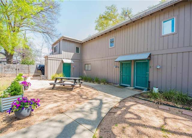 Property at 606 Franklin Blvd, Austin, TX 78751, 6 beds, 4 baths