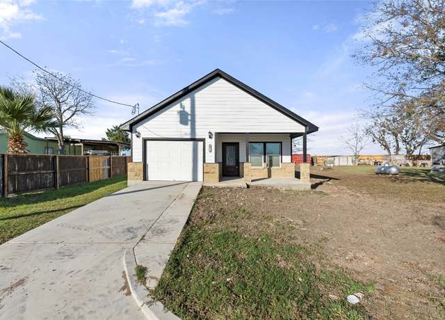 Property at 501 E Plum St #1, Granger, TX 76530, 3 beds, 2 baths